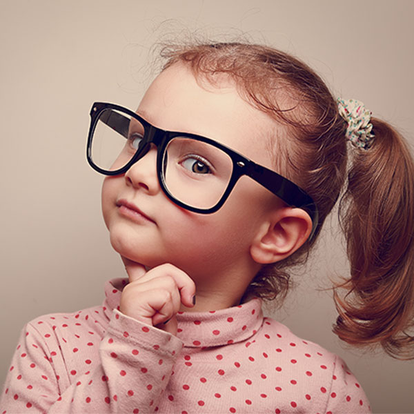 عینک-کودک-چیست ؟ تیا اپتیک